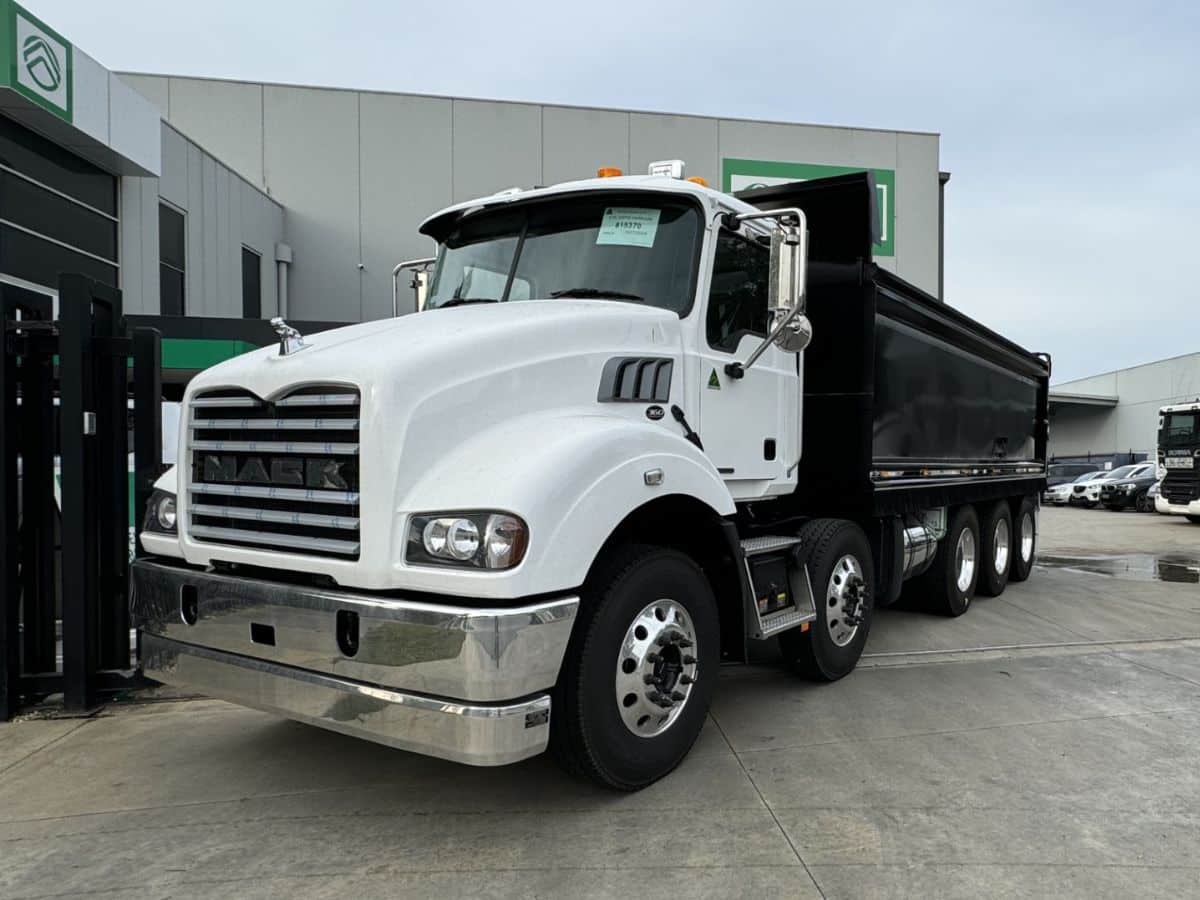 Custom 10-Wheel Mack Tipper